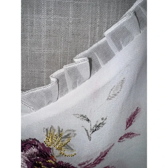 White House Black Market Outfit Jeans 6 Floral Embroidered Tank Top M Shirt - Picture 5 of 12